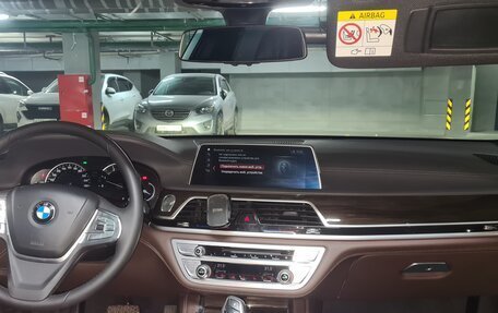 BMW 7 серия, 2018 год, 4 000 000 рублей, 10 фотография