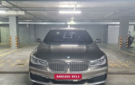 BMW 7 серия, 2018 год, 4 000 000 рублей, 2 фотография