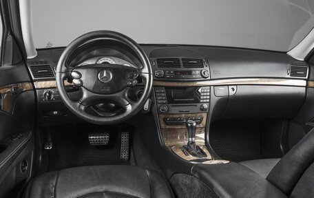 Mercedes-Benz E-Класс, 2008 год, 1 299 000 рублей, 6 фотография