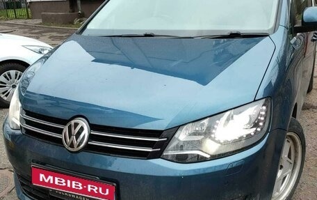 Volkswagen Sharan II, 2016 год, 1 578 000 рублей, 3 фотография