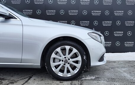 Mercedes-Benz E-Класс, 2019 год, 4 950 000 рублей, 5 фотография