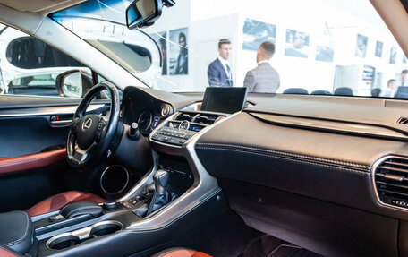 Lexus NX I, 2017 год, 3 181 444 рублей, 4 фотография