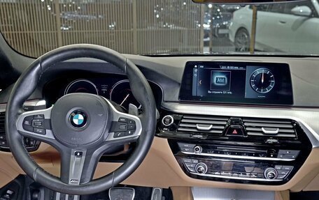 BMW 5 серия, 2018 год, 3 809 000 рублей, 14 фотография