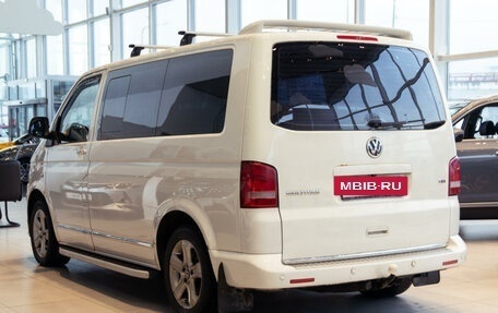 Volkswagen Multivan T5, 2010 год, 2 236 777 рублей, 2 фотография