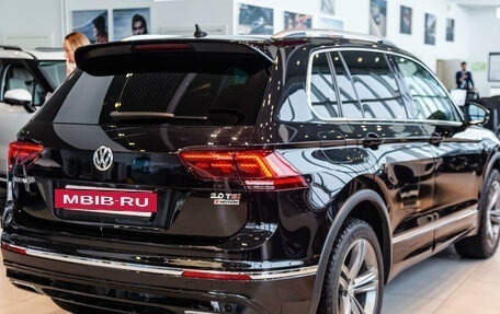 Volkswagen Tiguan II, 2018 год, 3 328 789 рублей, 8 фотография