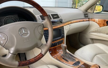Mercedes-Benz E-Класс, 2005 год, 1 100 000 рублей, 35 фотография