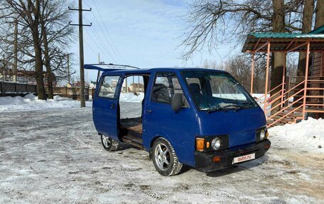Nissan Vanette II, 1990 год, 160 000 рублей, 2 фотография