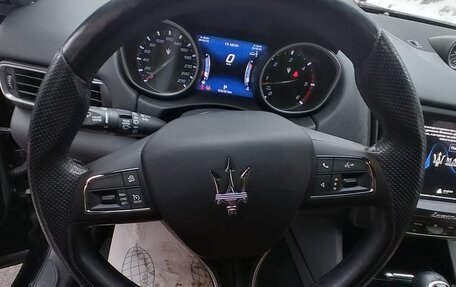 Maserati Levante I, 2018 год, 6 400 000 рублей, 24 фотография