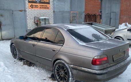 BMW 5 серия, 1997 год, 510 000 рублей, 16 фотография