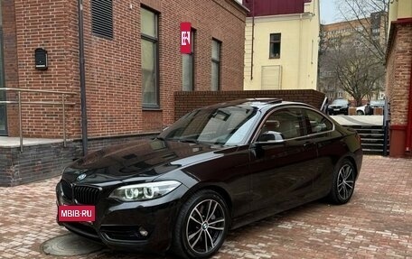 BMW 2 серия F22, 2021 год, 2 470 000 рублей, 2 фотография