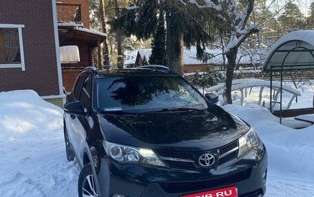 Toyota RAV4, 2014 год, 2 210 000 рублей, 4 фотография