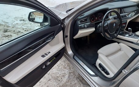 BMW 7 серия, 2014 год, 2 500 000 рублей, 9 фотография