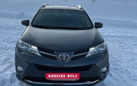 Toyota RAV4, 2014 год, 2 400 000 рублей, 2 фотография