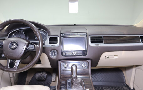 Volkswagen Touareg III, 2014 год, 3 121 000 рублей, 13 фотография