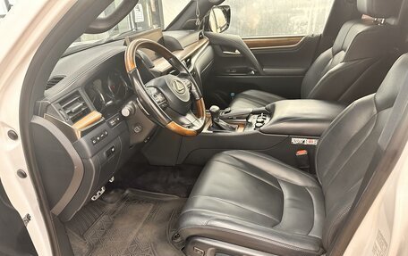 Lexus LX III, 2017 год, 8 990 000 рублей, 9 фотография