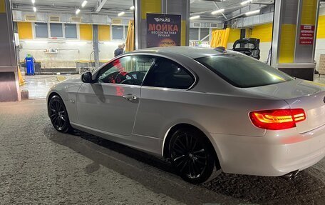 BMW 3 серия, 2010 год, 1 400 000 рублей, 18 фотография
