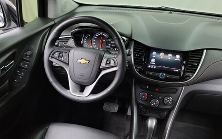 Chevrolet Trax, 2021 год, 1 343 000 рублей, 6 фотография