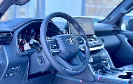 Toyota Land Cruiser, 2023 год, 13 750 000 рублей, 29 фотография