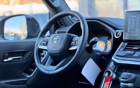 Toyota Land Cruiser, 2023 год, 13 750 000 рублей, 33 фотография