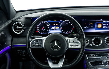 Mercedes-Benz E-Класс, 2020 год, 4 287 000 рублей, 19 фотография