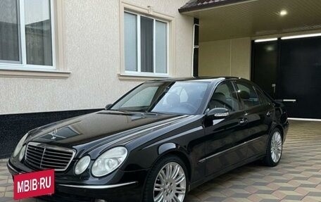 Mercedes-Benz E-Класс, 2005 год, 1 230 000 рублей, 2 фотография