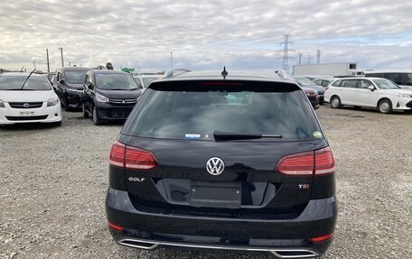 Volkswagen Golf VII, 2018 год, 1 850 000 рублей, 4 фотография