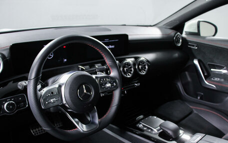 Mercedes-Benz CLA, 2021 год, 4 787 000 рублей, 14 фотография
