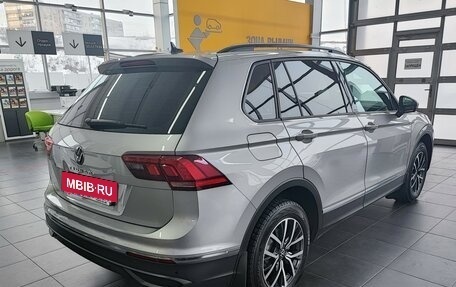 Volkswagen Tiguan II, 2021 год, 2 690 000 рублей, 4 фотография