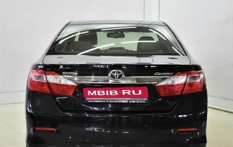 Toyota Camry, 2013 год, 1 640 000 рублей, 3 фотография