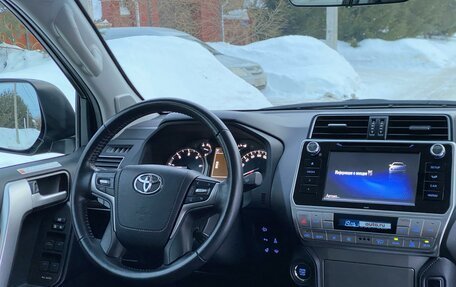 Toyota Land Cruiser Prado 150 рестайлинг 2, 2019 год, 5 420 000 рублей, 22 фотография