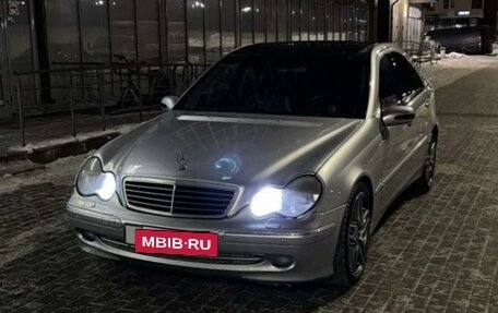 Mercedes-Benz C-Класс, 2001 год, 560 000 рублей, 2 фотография