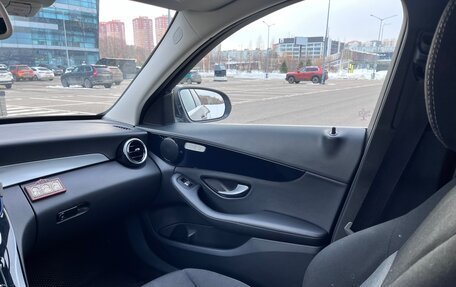 Mercedes-Benz C-Класс, 2017 год, 2 500 000 рублей, 15 фотография