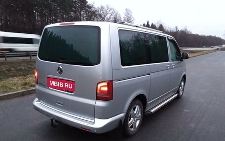 Volkswagen Multivan T5, 2010 год, 2 300 000 рублей, 2 фотография