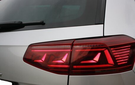Volkswagen Passat B8 рестайлинг, 2020 год, 2 450 000 рублей, 4 фотография