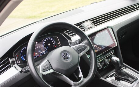 Volkswagen Passat B8 рестайлинг, 2020 год, 2 450 000 рублей, 5 фотография