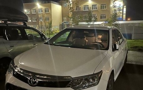 Toyota Camry, 2017 год, 3 100 000 рублей, 4 фотография