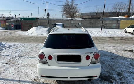 Toyota Altezza, 2002 год, 690 000 рублей, 4 фотография