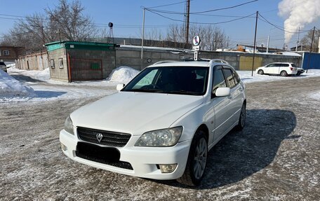 Toyota Altezza, 2002 год, 690 000 рублей, 12 фотография