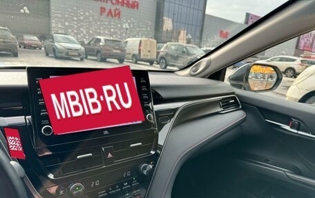 Toyota Camry, 2021 год, 3 900 000 рублей, 8 фотография