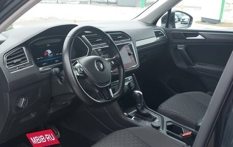 Volkswagen Tiguan II, 2018 год, 2 941 176 рублей, 14 фотография