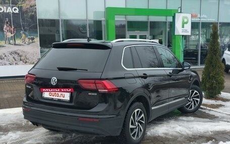 Volkswagen Tiguan II, 2018 год, 2 941 176 рублей, 4 фотография