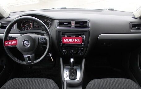 Volkswagen Jetta VI, 2013 год, 1 108 000 рублей, 12 фотография