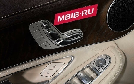 Mercedes-Benz GLC, 2016 год, 3 490 000 рублей, 15 фотография