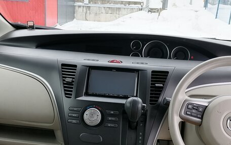 Mazda Biante, 2011 год, 1 330 000 рублей, 13 фотография