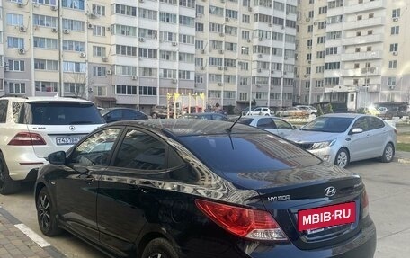 Hyundai Solaris II рестайлинг, 2013 год, 850 000 рублей, 6 фотография