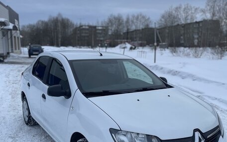 Renault Logan II, 2018 год, 460 000 рублей, 4 фотография