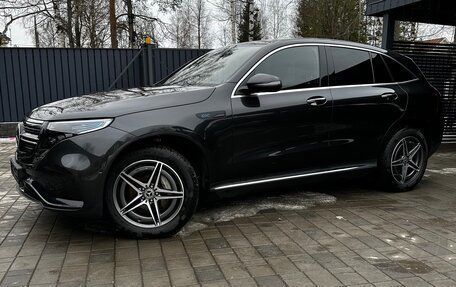 Mercedes-Benz EQC, 2021 год, 5 780 000 рублей, 2 фотография