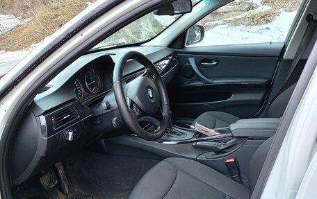 BMW 3 серия, 2010 год, 1 240 000 рублей, 16 фотография