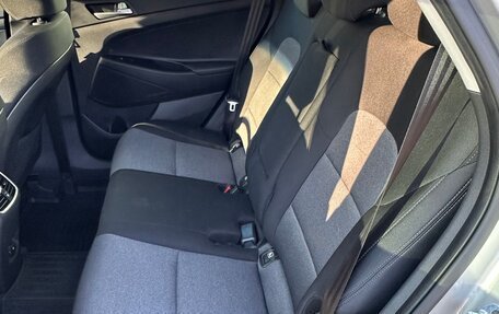 Hyundai Tucson III, 2018 год, 2 390 000 рублей, 12 фотография