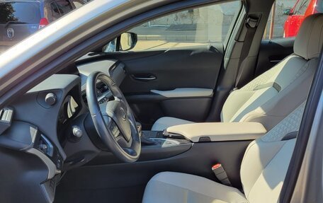 Lexus UX I, 2021 год, 3 480 000 рублей, 7 фотография